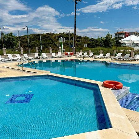 Hotel Palmera 사르티 외부 사진